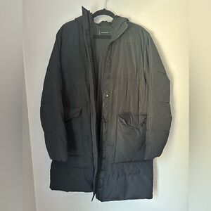 Everlane Men's Dark Puffer Jacket